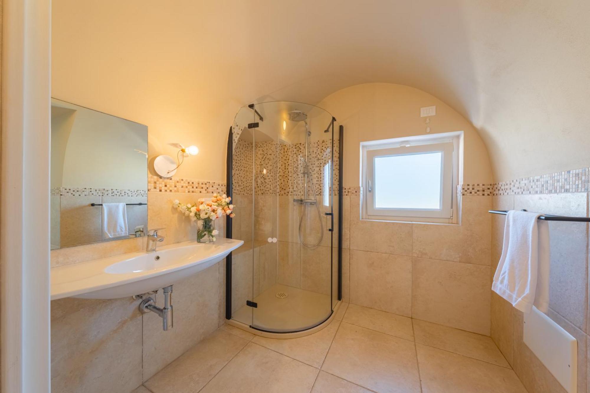 Pati Design Apartments - With Private Patio Or Terrace And Swimming Pool مونوبولي المظهر الخارجي الصورة