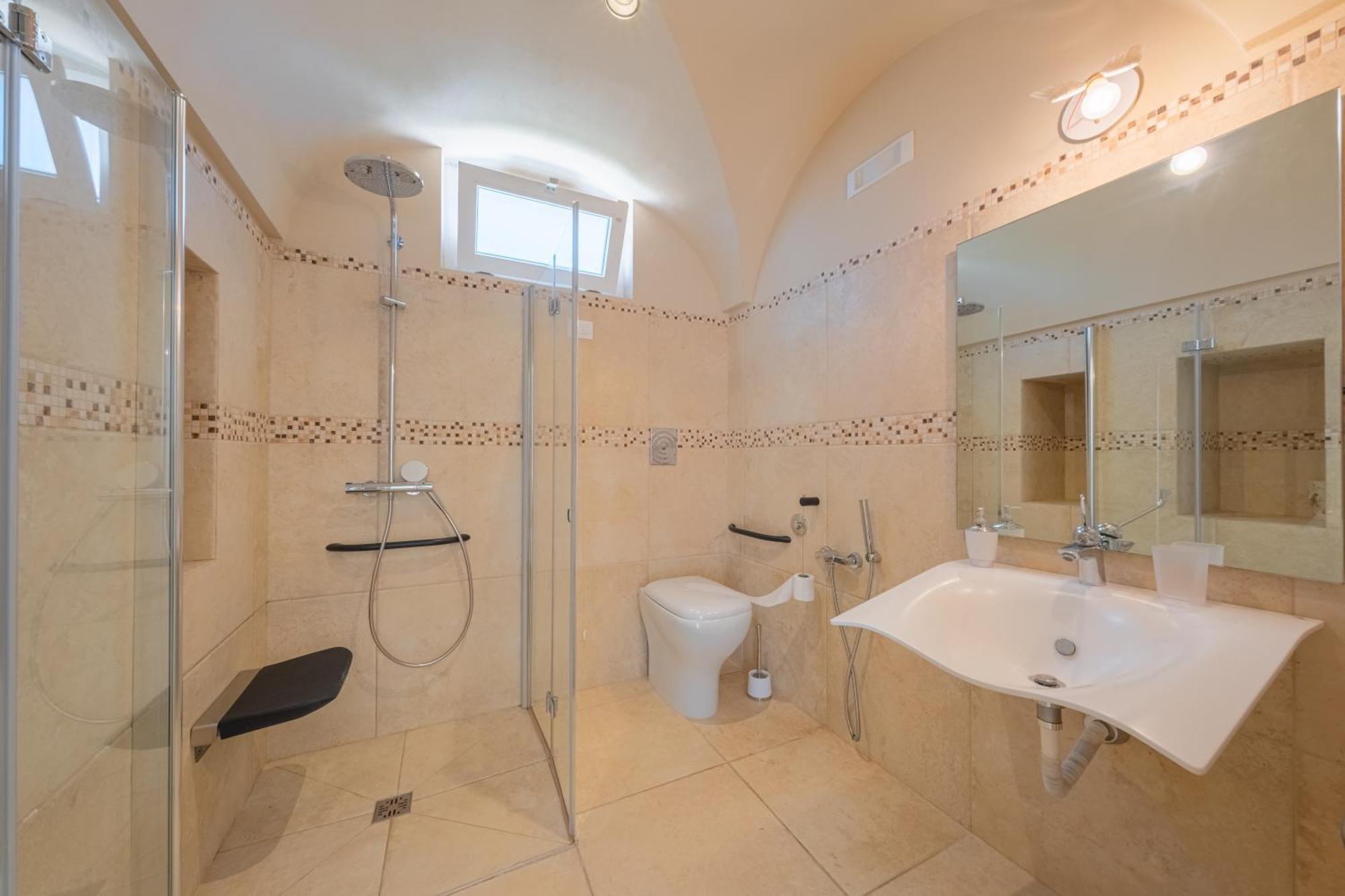 Pati Design Apartments - With Private Patio Or Terrace And Swimming Pool مونوبولي المظهر الخارجي الصورة