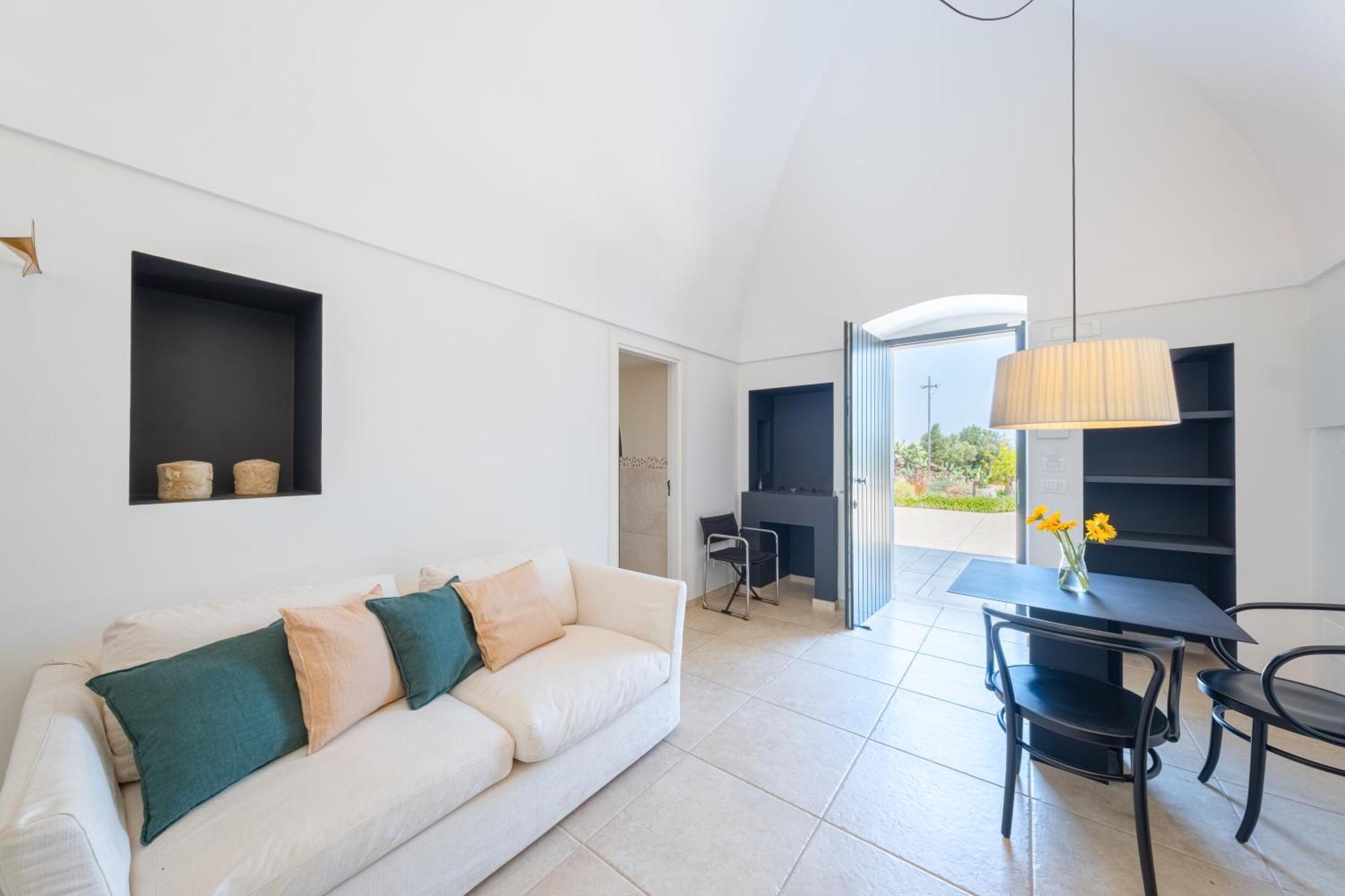 Pati Design Apartments - With Private Patio Or Terrace And Swimming Pool مونوبولي المظهر الخارجي الصورة