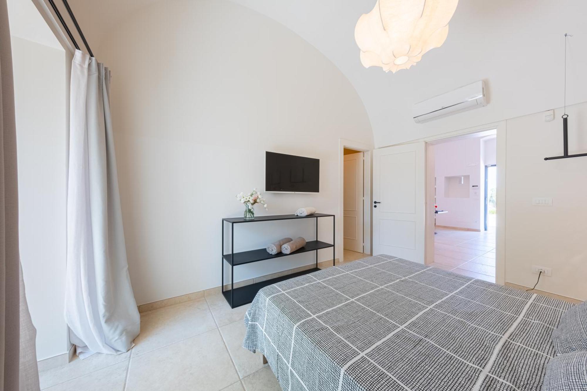 Pati Design Apartments - With Private Patio Or Terrace And Swimming Pool مونوبولي المظهر الخارجي الصورة