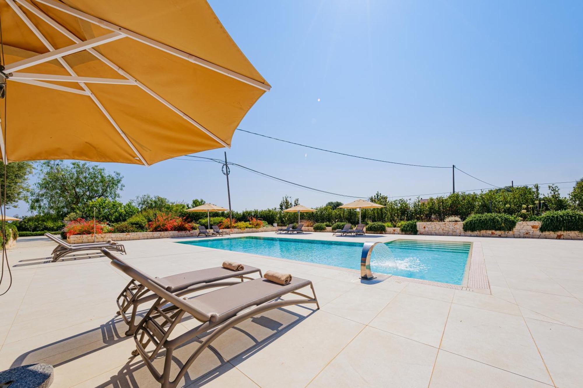 Pati Design Apartments - With Private Patio Or Terrace And Swimming Pool مونوبولي المظهر الخارجي الصورة