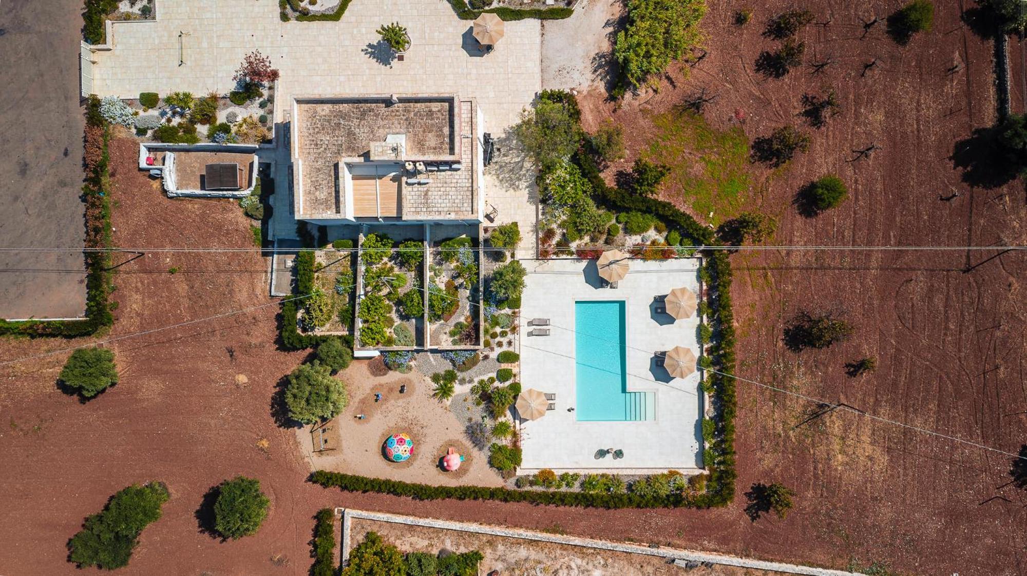 Pati Design Apartments - With Private Patio Or Terrace And Swimming Pool مونوبولي المظهر الخارجي الصورة